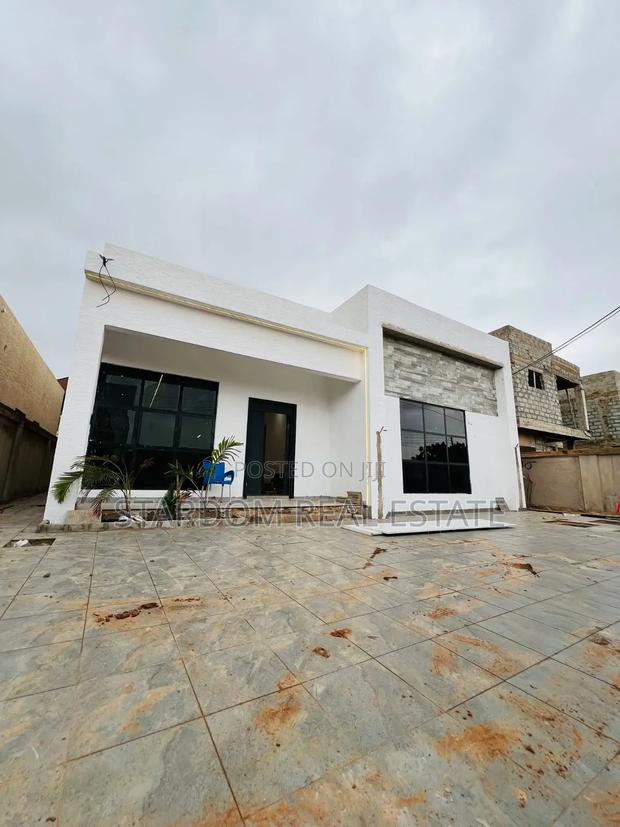 3bdrm Duplex in East Legon Hills for sale · Photo 1