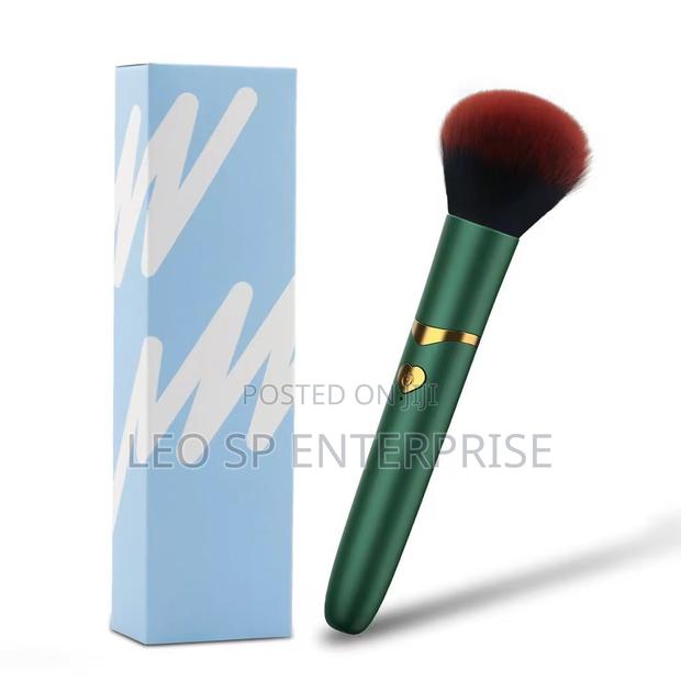 Make Up Vibrating Brush · Photo 4