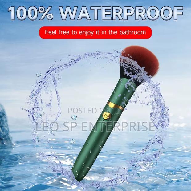 Make Up Vibrating Brush · Photo 2