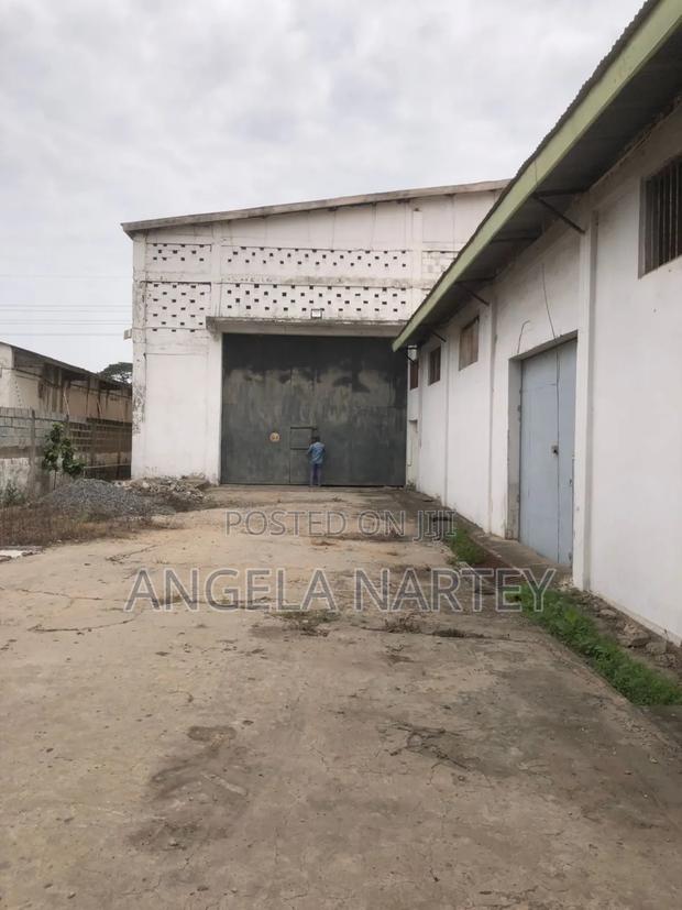 2000 Square Meter Warehouse for Sale in Tema · Photo 1