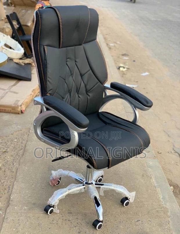Quality Office Swivel Chair · Photo 1