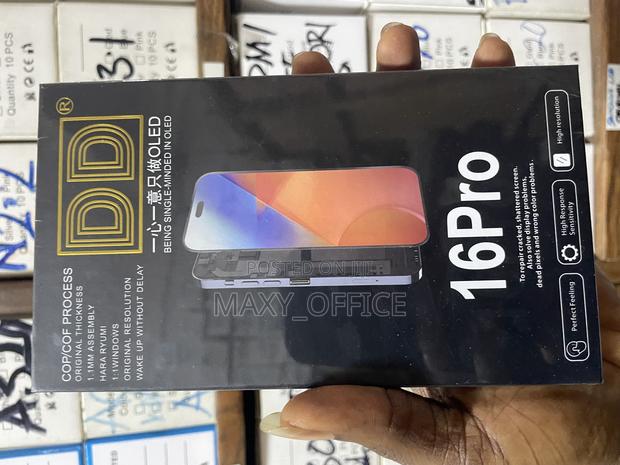 iPhone 16 Pro Oled Screen Replacement · Photo 2