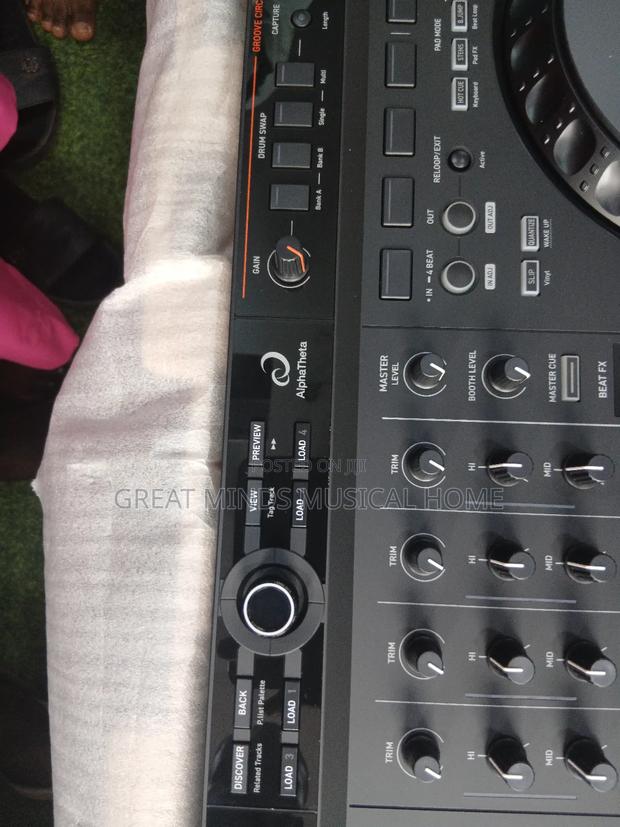 Alphatheta Dj Controller · Photo 6