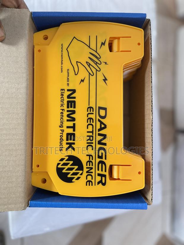 Nemtek Warning Sign Pack · Photo 5