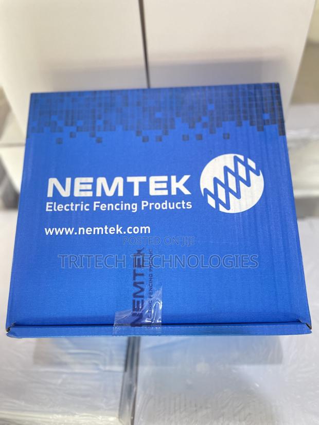 Nemtek Merlin 4 Energizer With Keypad for Electric Fance · Photo 4