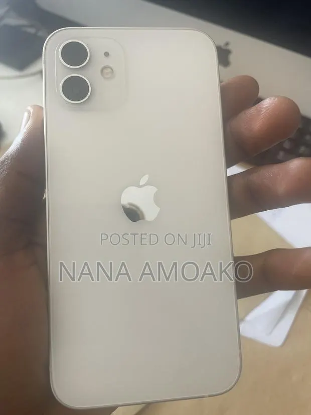 Apple iPhone 12 128 GB White · Photo 1