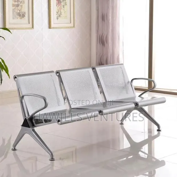 Three in One Waiting Chair · Photo 1