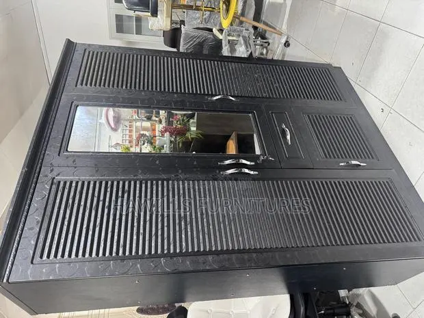 3-1 Wooden Black Wardrobe · Photo 1