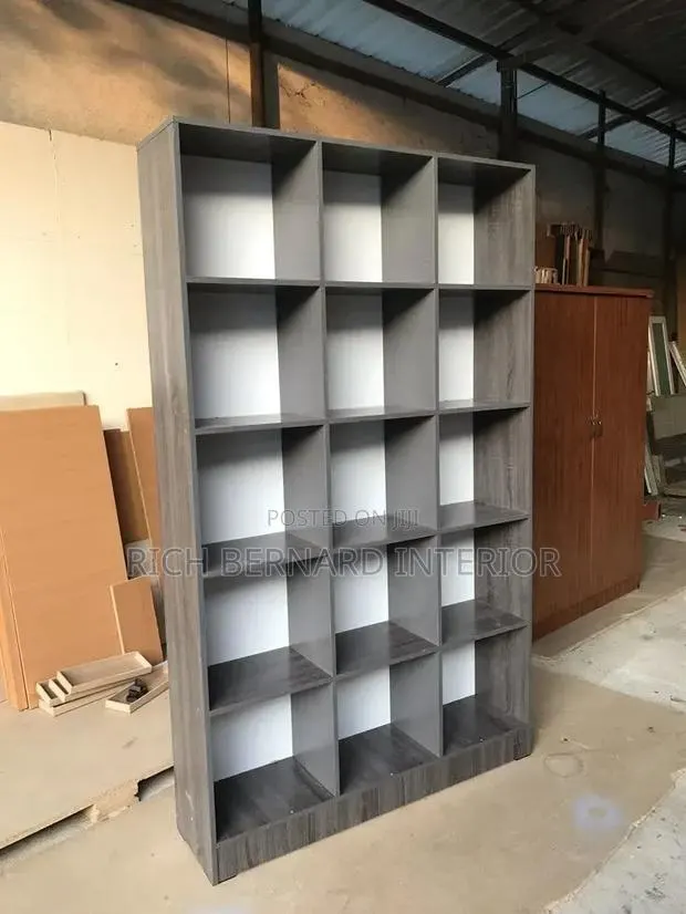 Customized Shoe and Bags Racks · Photo 1