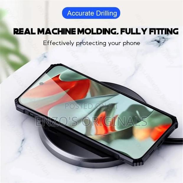 Google Pixel 9pro Xl Light Rugged Case With Clear Back · Photo 3