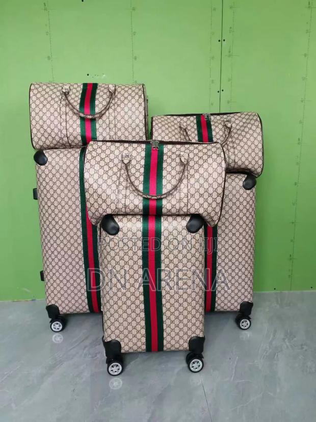 6in1 Travel Bag Set (3 Suitcases 3 Duffle · Photo 2