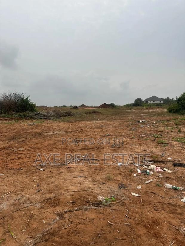 Registered Corner Plots > Ningo Senior High School Prampram · Photo 3