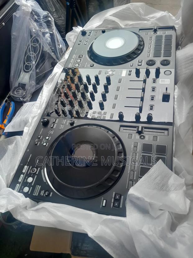 Dj Mixer DDJ-FLX 10 · Photo 1