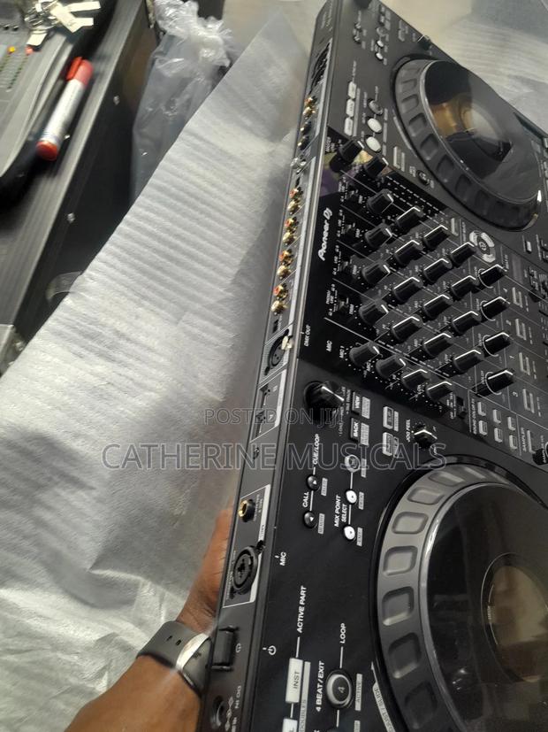 Dj Mixer DDJ-FLX 10 · Photo 3