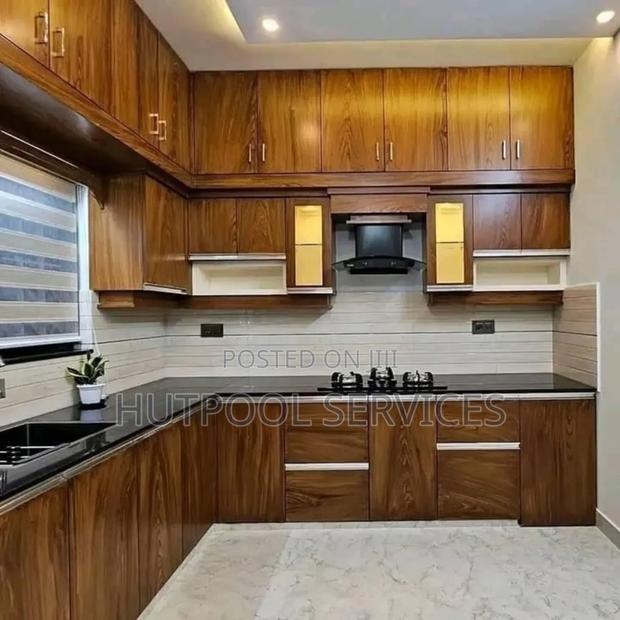 Ultra Modern Kitchen Cabinet 002 · Photo 1