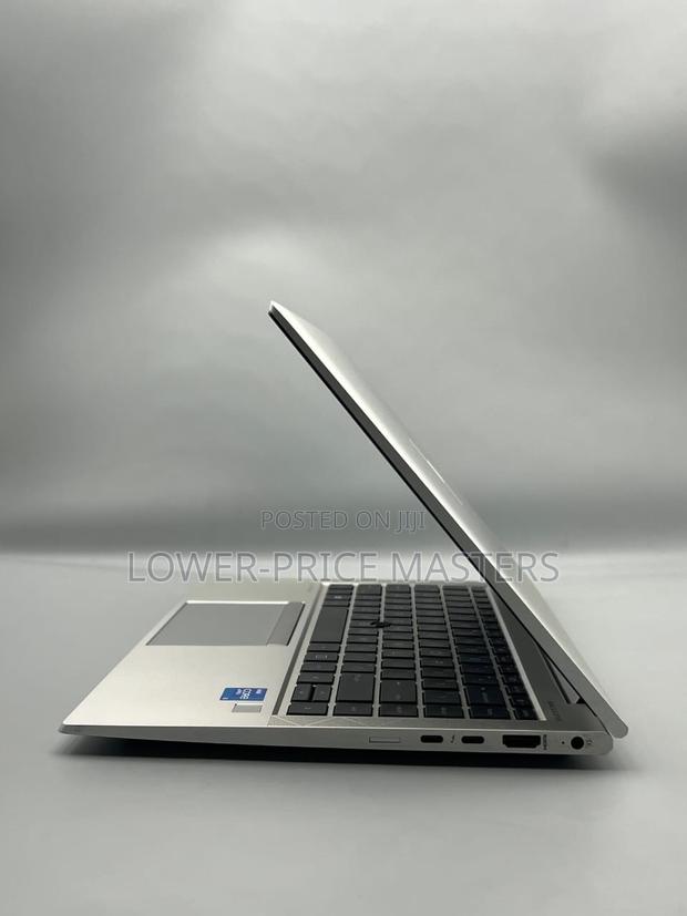 New Laptop HP EliteBook 840 G8 8GB Intel Core I5 SSD 256GB · Photo 4