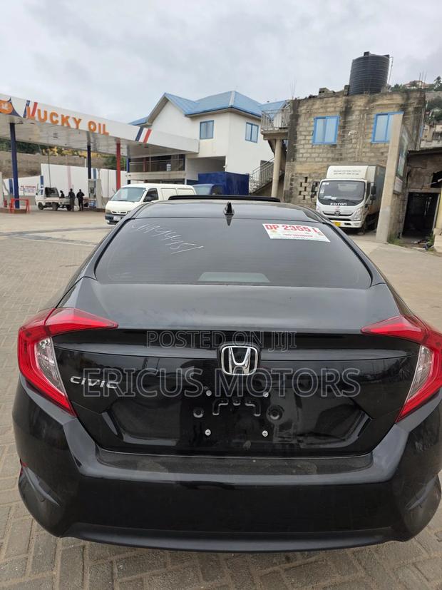 Honda Civic EX-L Sedan 2018 Black · Photo 2