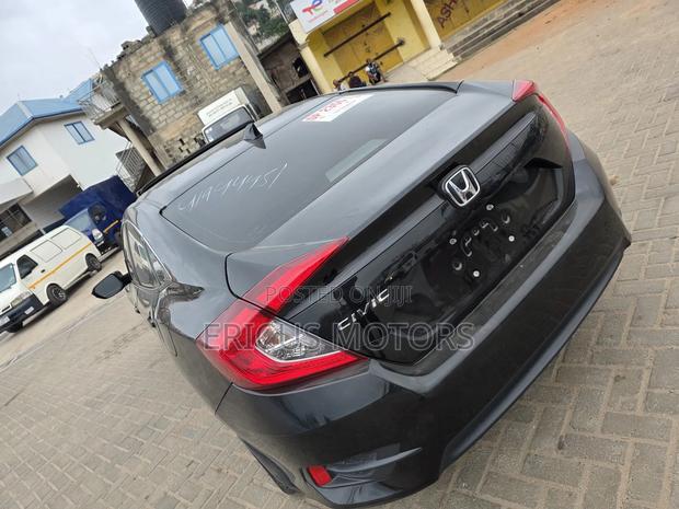 Honda Civic EX-L Sedan 2018 Black · Photo 5
