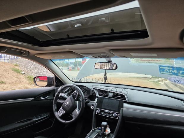 Honda Civic EX-L Sedan 2018 Black · Photo 8