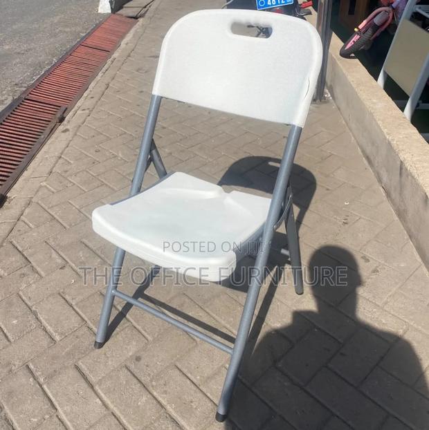 Event Folding Chairs · Photo 1