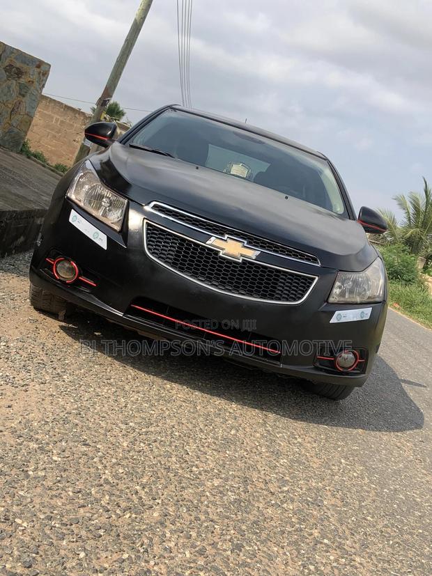 Chauffeur With a Smooth Car · Photo 7