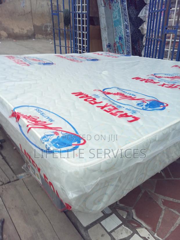 10" Mattress Queen Foreign/ Heavy Cover · Photo 1