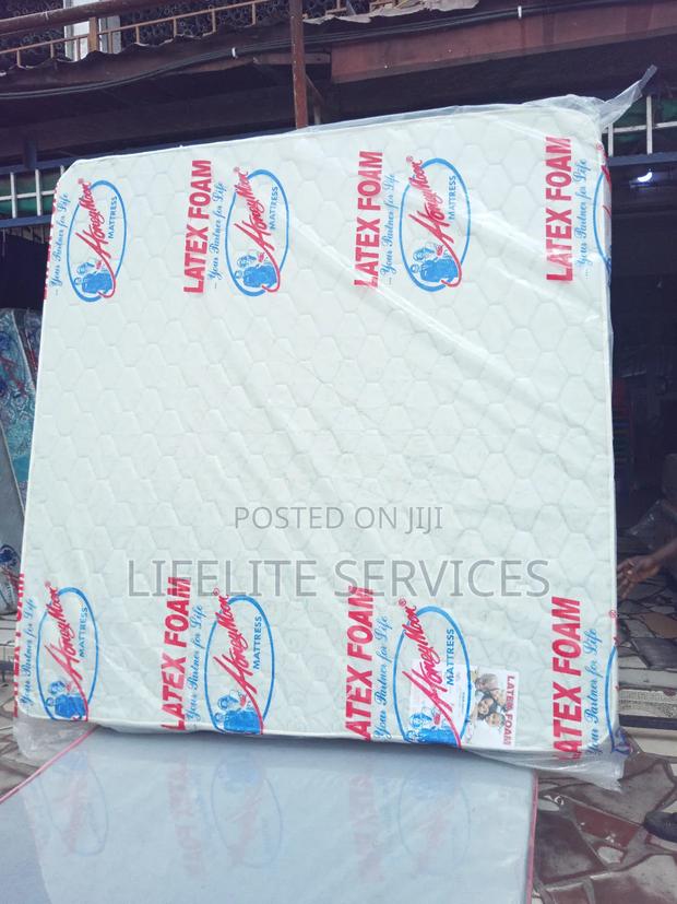 10" Mattress Queen Foreign/ Heavy Cover · Photo 2