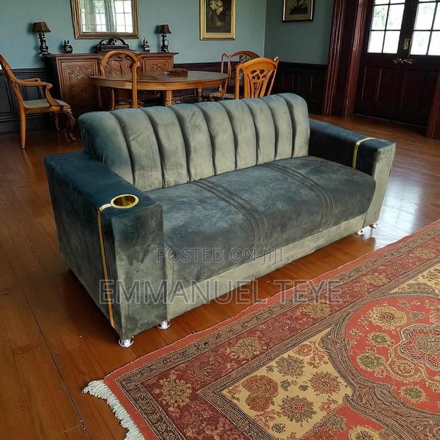 Brand New Luxurious 3 in Sofa Chair · Photo 1