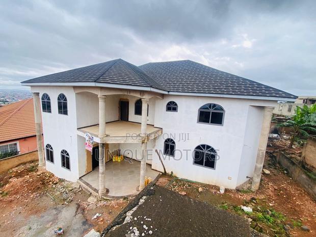 An Executive 4bedroom en-Suite House · Photo 1