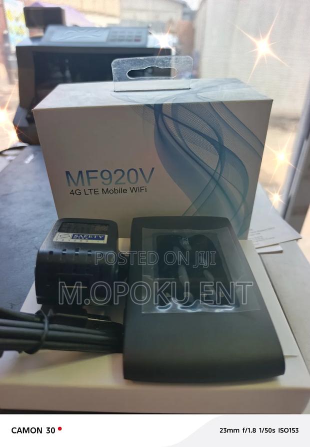 Universal Zte Mf920v · Photo 3