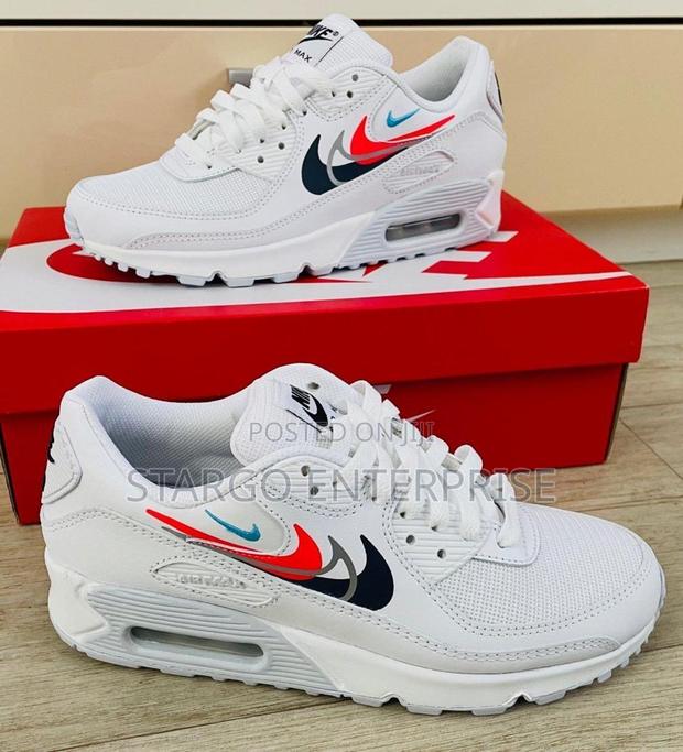 Nike Sneaker · Photo 1