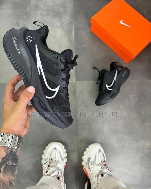 High Quality Nike Zoomix · Photo 2
