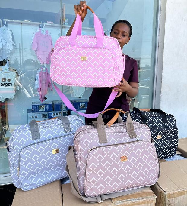 Diaper /Weighing Bags · Photo 4
