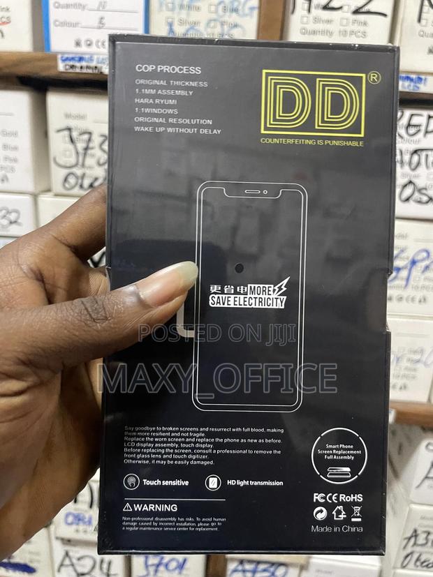 iPhone 16 Oled Screen Replacement · Photo 3