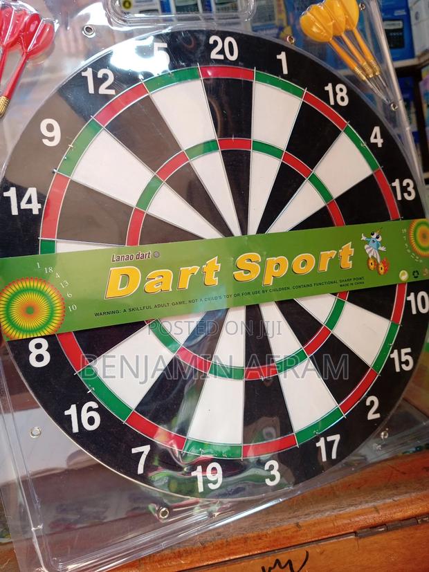 Dartboard With Arrow · Photo 3