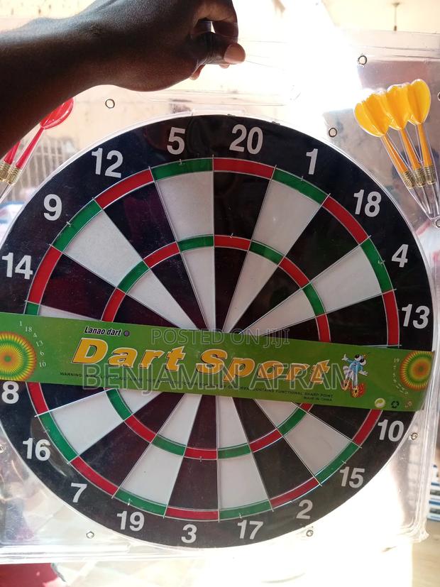 Adult Dartboard and Arrow Games · Photo 1