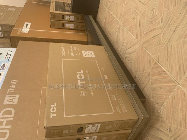 TCL 32” Hd Bezelless Android Smart HDR Tv · Photo 2