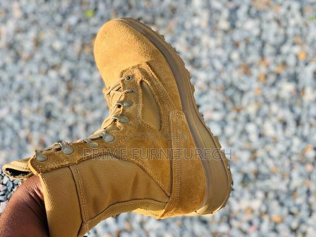 Brown Combat Boot · Photo 1