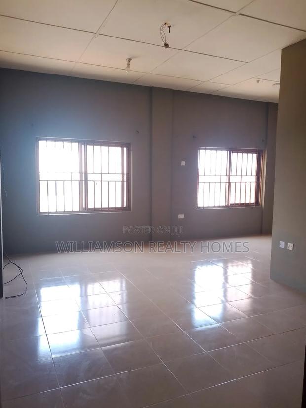 3bdrm Apartment in Devtraco Estate Road, Spintex for rent · Photo 2