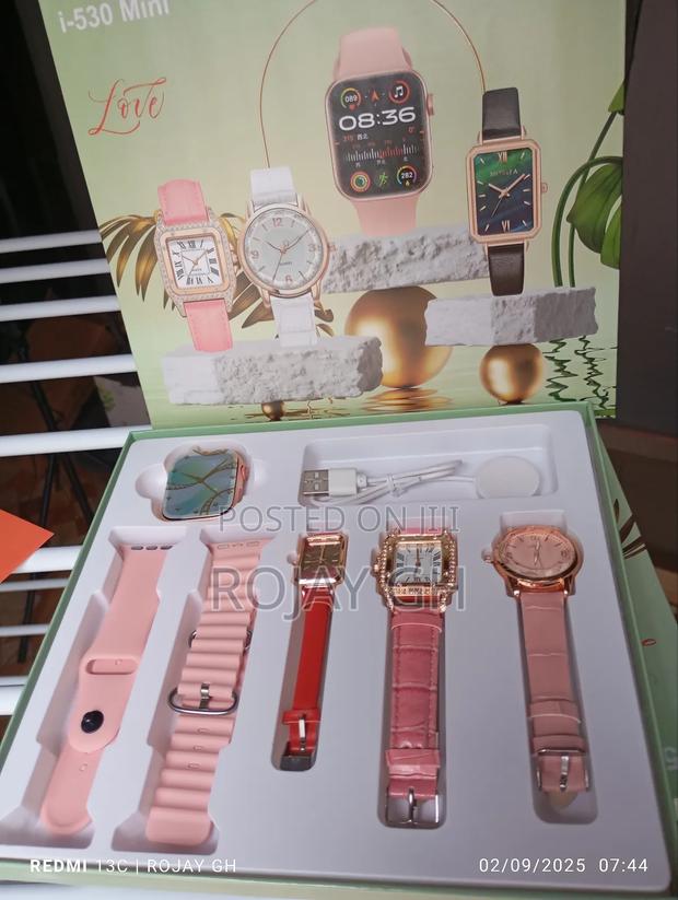 I-530 Smartwatch That Comes With 3 Female Quartz Leather Watches-Pink · Photo 2