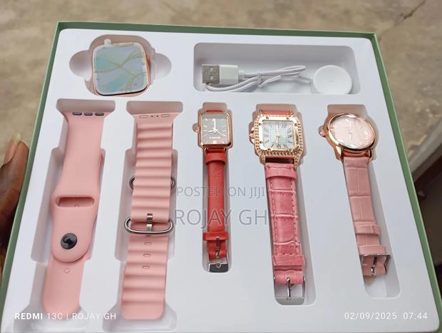 I-530 Smartwatch That Comes With 3 Female Quartz Leather Watches-Pink · Photo 4