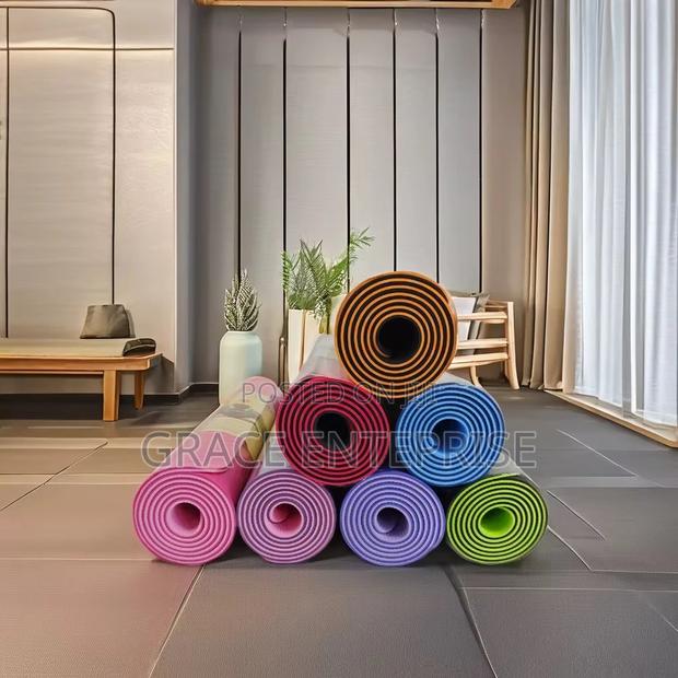 Beautiful and Unique Yoga Mat in Diff Colors · Photo 1