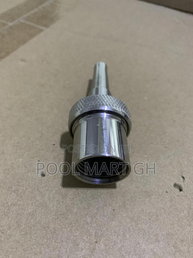 Adjustable Finger Fountain Nozzle · Photo 2