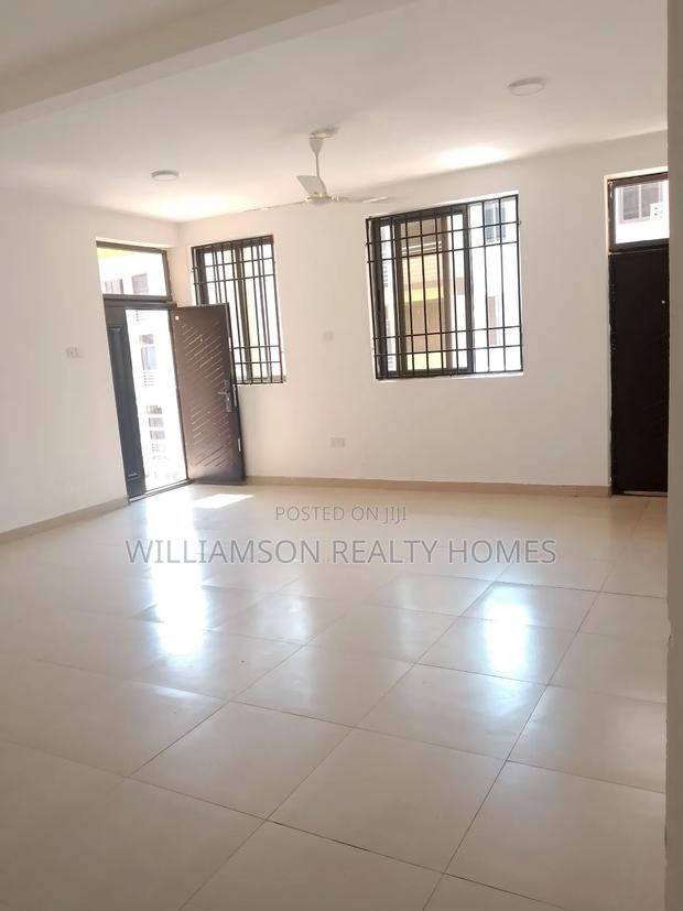 3bdrm Apartment in Devtraco Estate Area, Spintex for rent · Photo 2