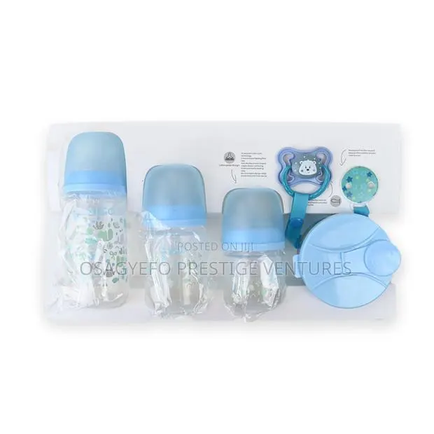Anti Colic Free Feeding Bottle Set · Photo 1