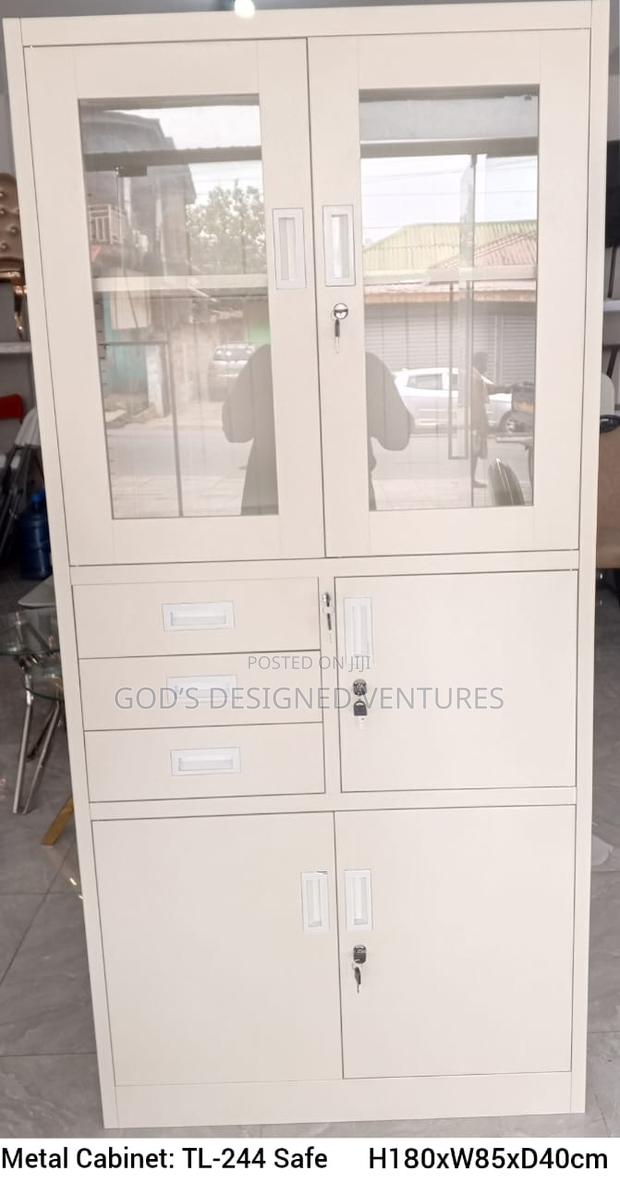 Quality Metal Cabinet With Safe · Photo 1