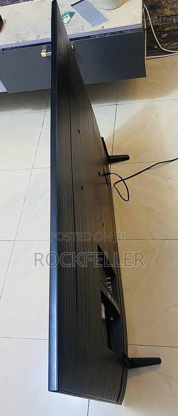 Uk Used Samsung Crystal Display Uhd HDR Smart 43 Inches · Photo 5