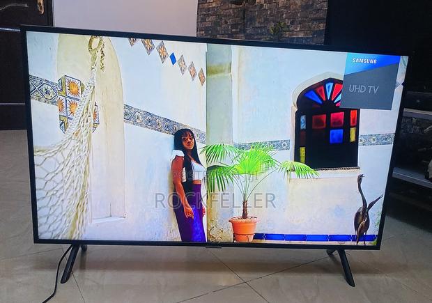 Uk Used Samsung Crystal Display Uhd HDR Smart 43 Inches · Photo 7