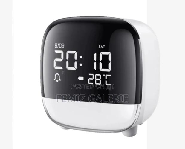 Oraimo Clockpoint Plus Multi-use Rechargeable Digital Clock · Photo 2