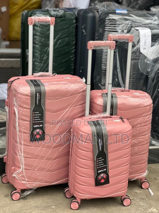 Anticrack Durable Suitcase · Photo 2